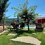 Paradise Glamping בית חווה *