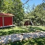Paradise Glamping בית חווה *