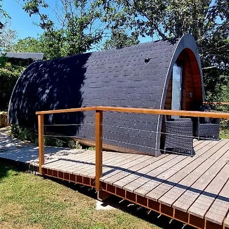 Paradise Glamping Farmház Covas