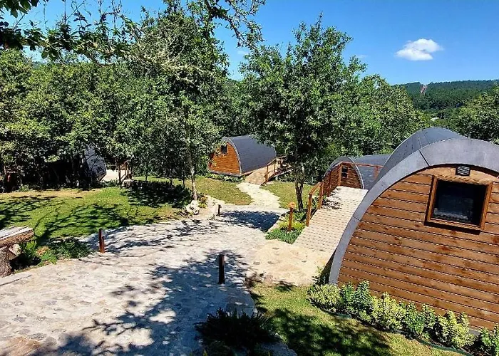 Paradise Glamping 农家乐 *